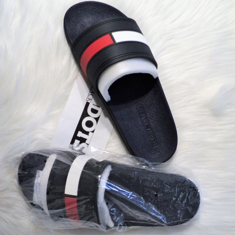 TOMMY HILFIGER ERNST SLIDES (New in the box)